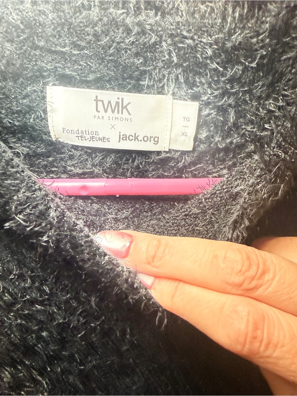 Twik Simons x Jack.org Tel-jeunes Black Fuzzy Sweater XL